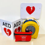 Defibrillator Bundle AED | HeartSine 350P Wall Bracket Bundle