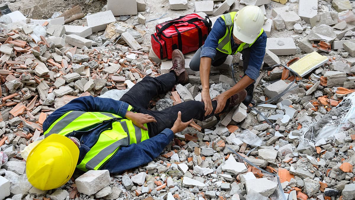 First Aid Training for Remote and Outdoor Workplaces - Construction